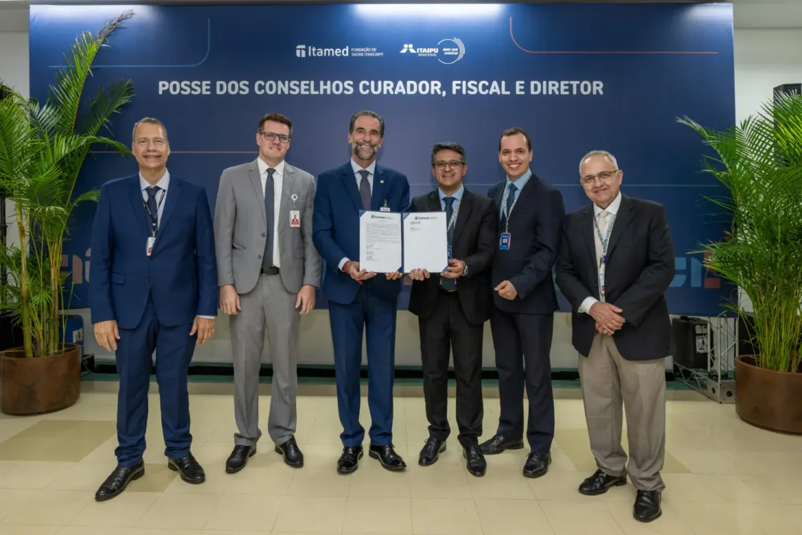 Fundação de Saúde Itaiguapy empossa novos conselheiros 2026-2029