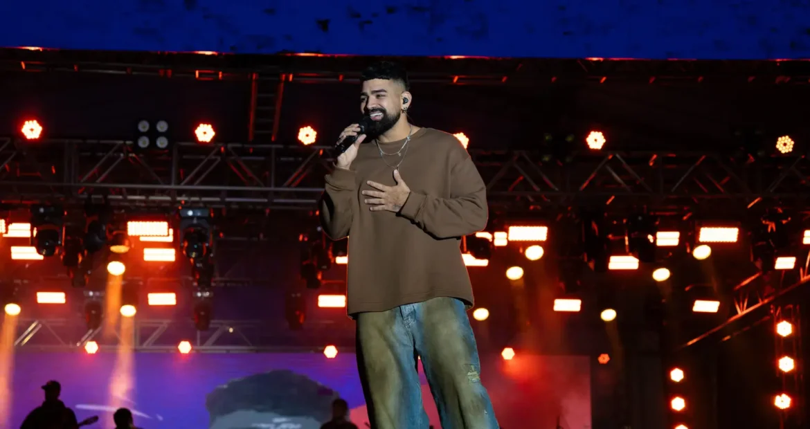 Show de Dilsinho reúne 8.2 mil pessoas na 46ª Fartal