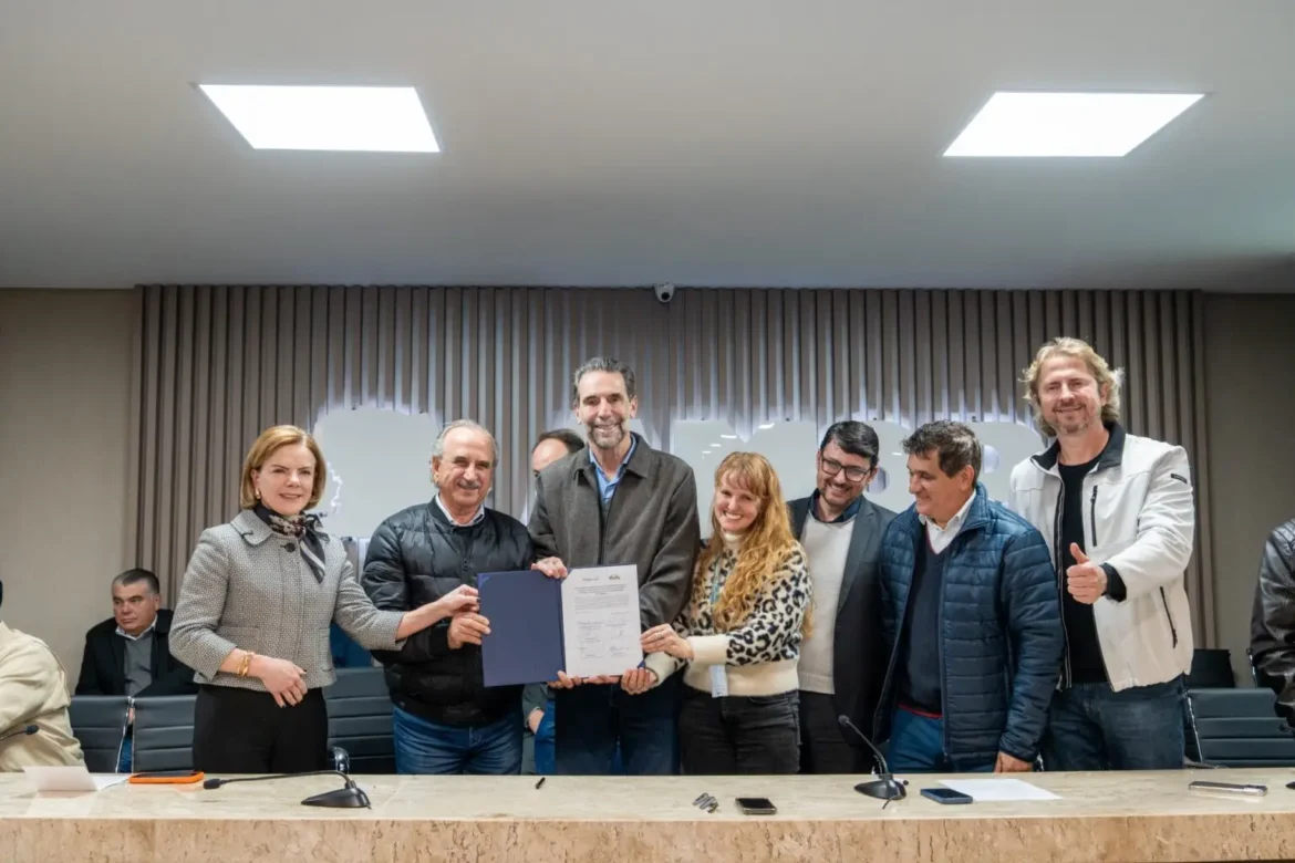 Itaipu firma convênio para melhorias em saúde e meio ambiente em 49 municípios do Paraná