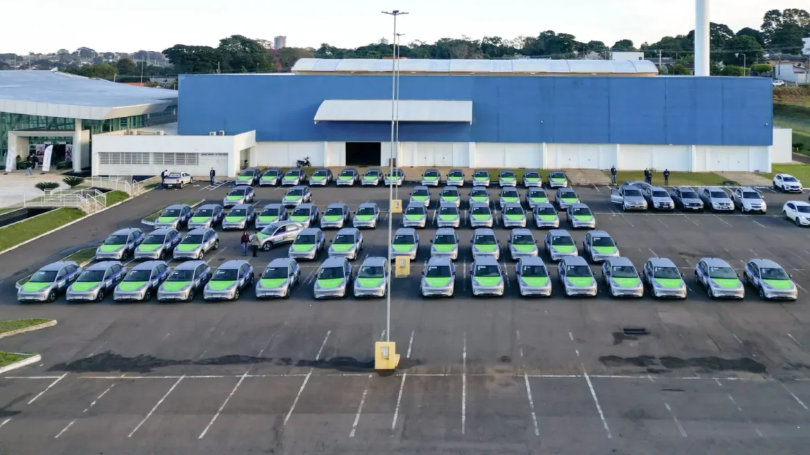 Itaipu entrega 72 veículos elétricos para saúde no Noroeste do Paraná