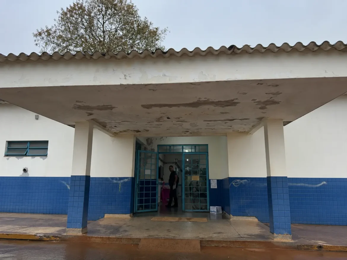 Prefeito vistoria UBS da Vila Adriana em Foz do Iguaçu